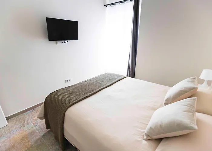 Les Muralles 7 دينايا