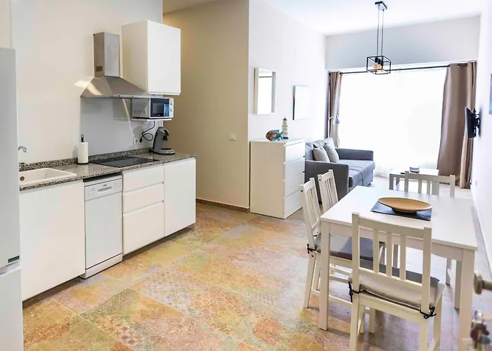 بيت للعطل Les Muralles 7 *