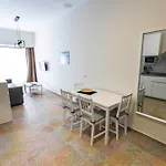 Les Muralles 7 Tatil Evi